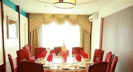 Southwest Hotel - Urumqi Exterior foto